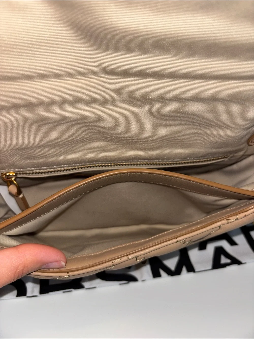 Marc Jacobs Quilted Leather Shoulder Bag - Picture 8 of 12